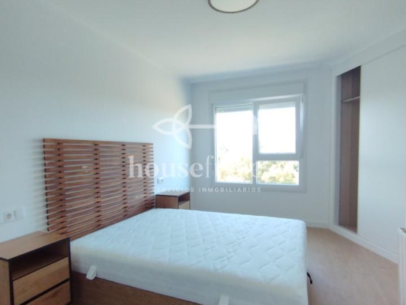 ALQUILER EN CATABOIS – A ESTRENAR – APARTAMENTO CON ASCENSOR Y GARAJE
