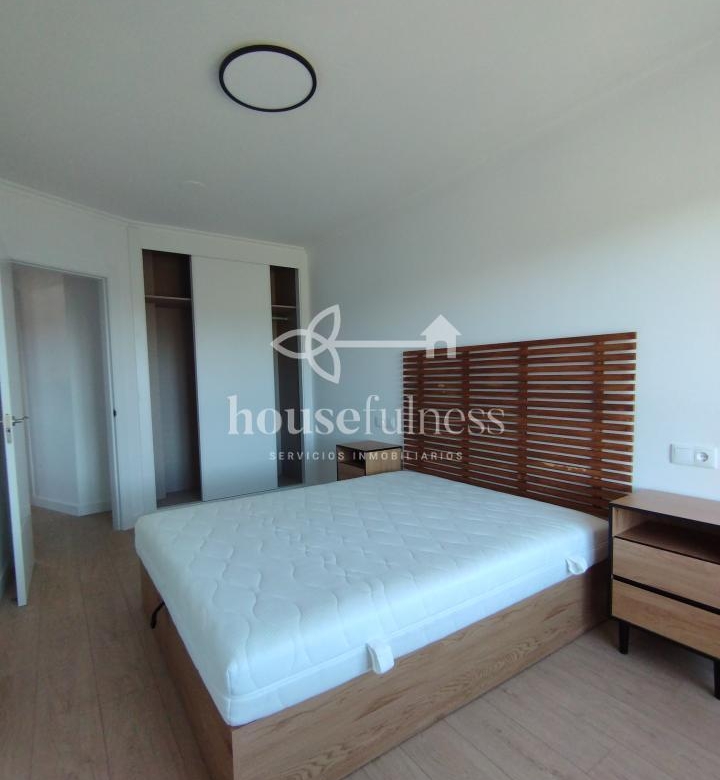 ALQUILER EN CATABOIS – A ESTRENAR – APARTAMENTO CON ASCENSOR Y GARAJE