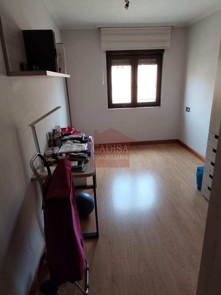 179067706227400173758_179067628576 ALQUILER DE PISO JUNTO A LA PLAZA DEL OESTE.REF:10659