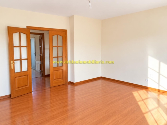 PISO AMPLIO DE 3 HABITACIONES SIN AMUEBLAR