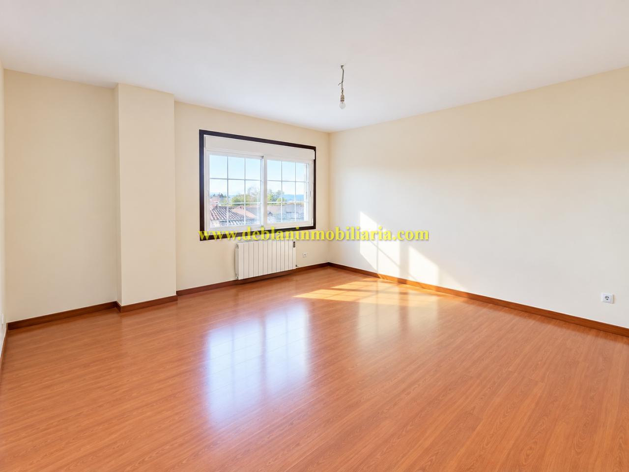 179069072122000173768_179069068238 PISO AMPLIO DE 3 HABITACIONES SIN AMUEBLAR
