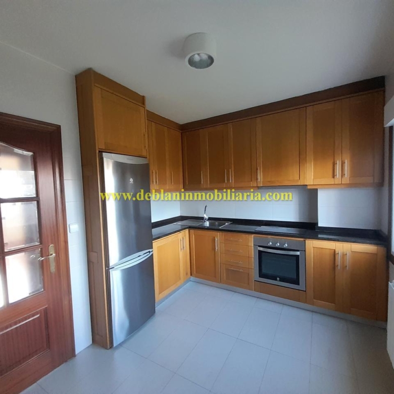 PISO AMPLIO DE 3 HABITACIONES SIN AMUEBLAR