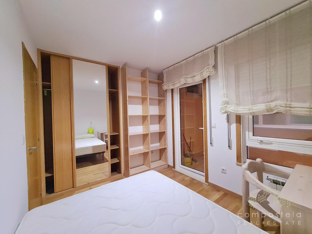 179070173480400172242_178396714990 Jardín y terraza propios de la vivienda