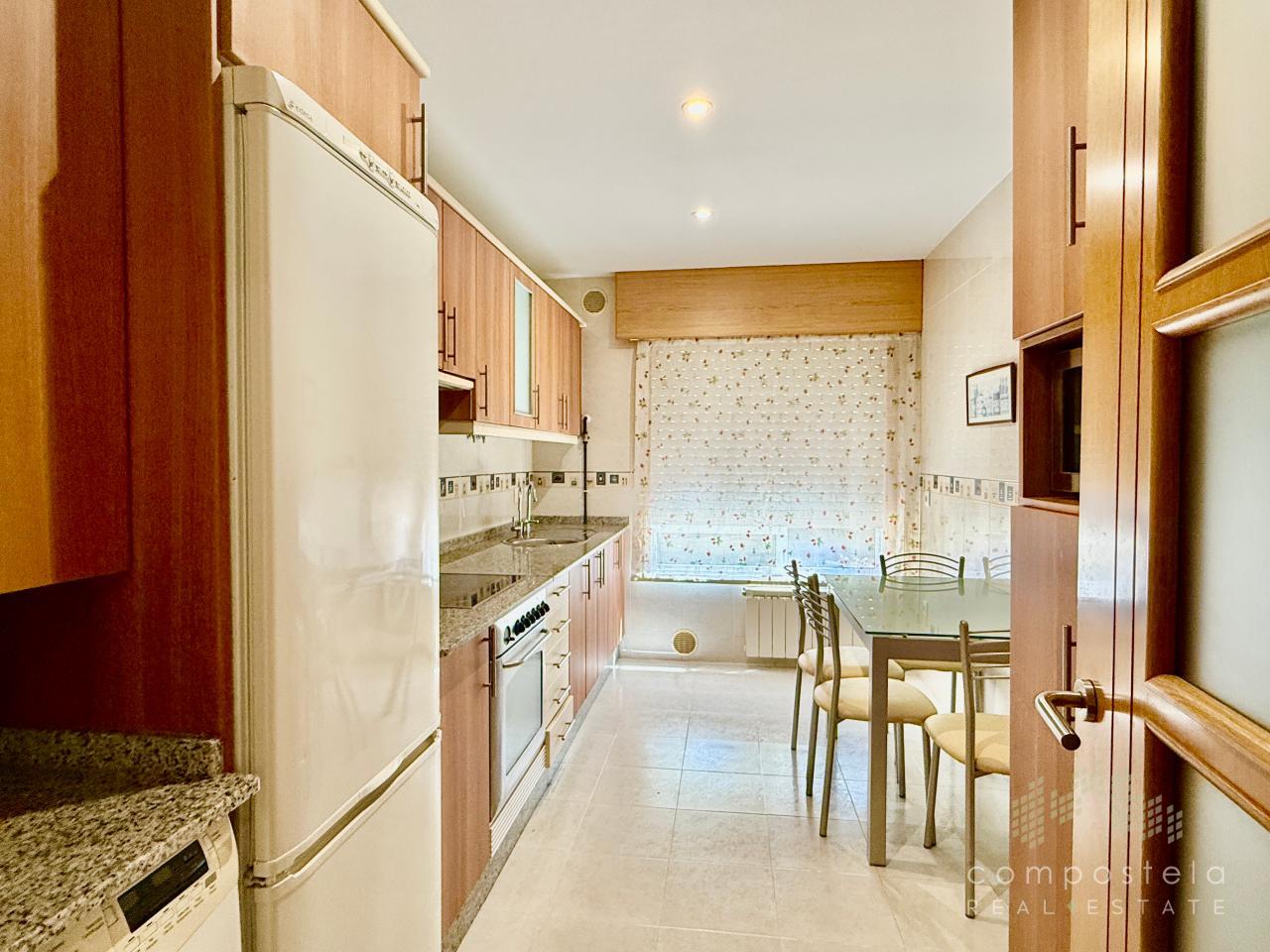 179070197560300172242_179070084760 Jardín y terraza propios de la vivienda