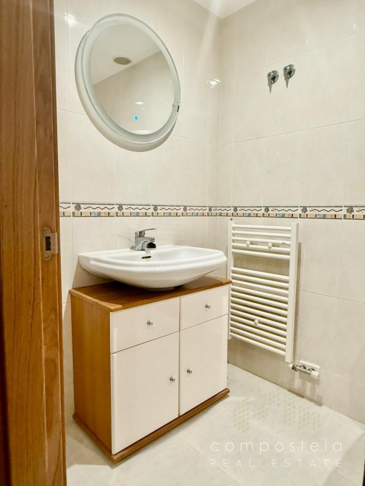 179070198294200172242_178604469424 Jardín y terraza propios de la vivienda
