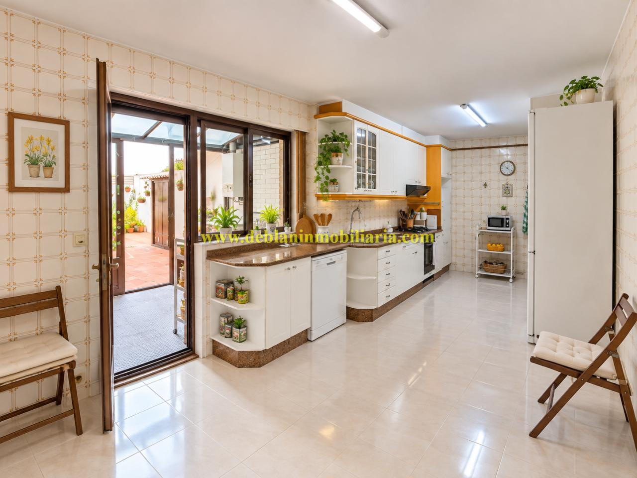 179070634606600173778_179070480444 PISO DE 230m2 CON AMPLIA TERRAZA
