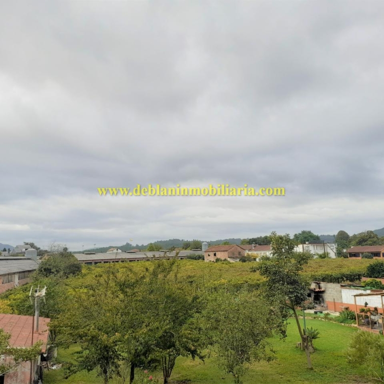 PISO DE 230m2 CON AMPLIA TERRAZA