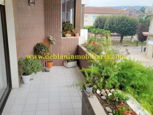 PISO DE 230m2 CON AMPLIA TERRAZA