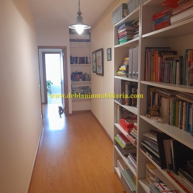 PISO DE 230m2 CON AMPLIA TERRAZA
