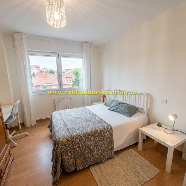 PISO DE 230m2 CON AMPLIA TERRAZA
