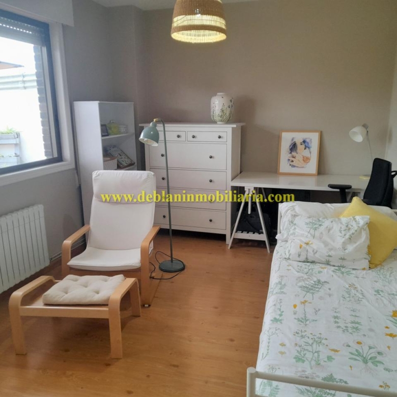 PISO DE 230m2 CON AMPLIA TERRAZA