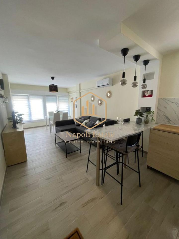 LUMINOSO APARTAMENTO EN ALQUILER – BENALMÁDENA COSTA