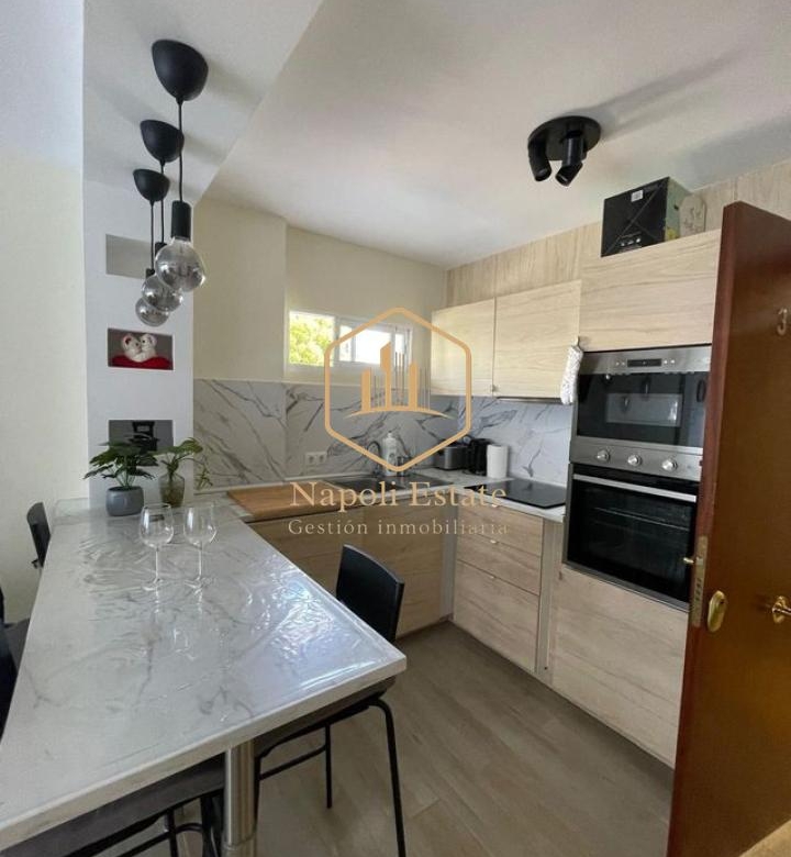 LUMINOSO APARTAMENTO EN ALQUILER – BENALMÁDENA COSTA