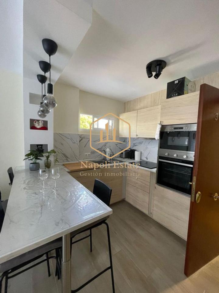 LUMINOSO APARTAMENTO EN ALQUILER – BENALMÁDENA COSTA