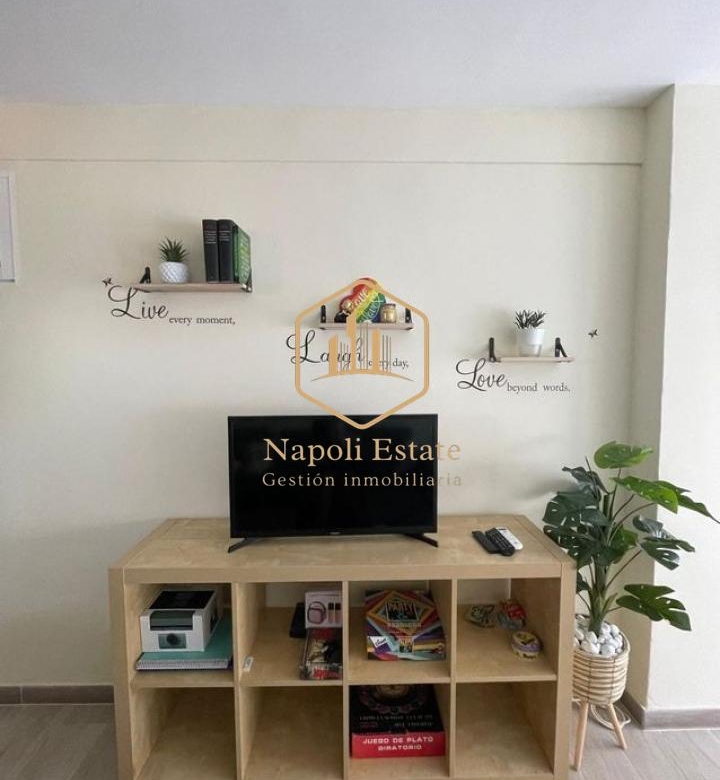 LUMINOSO APARTAMENTO EN ALQUILER – BENALMÁDENA COSTA