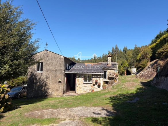 ENCANTADORA CASA RÚSTICA EN VALDOVIÑO CON GRAN POTENCIAL