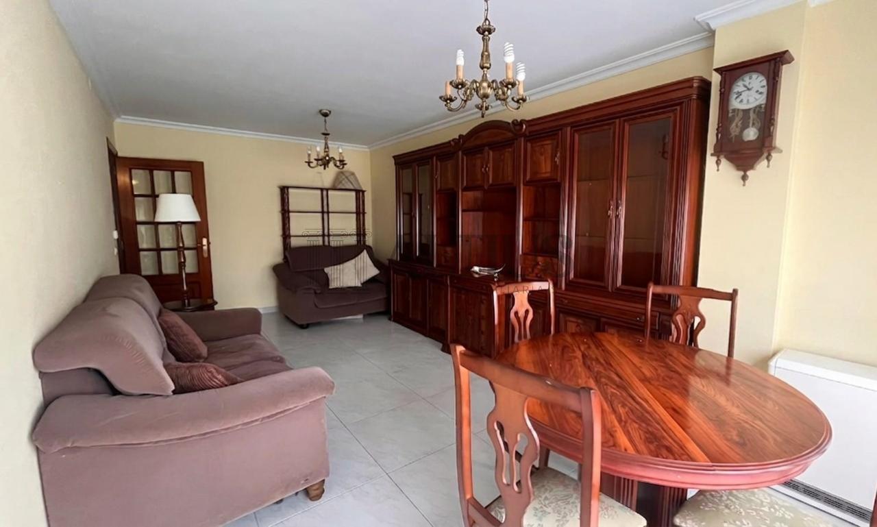179085542731900170395_177607894160 Piso en alquiler- Av. Benito Vigo A estrada