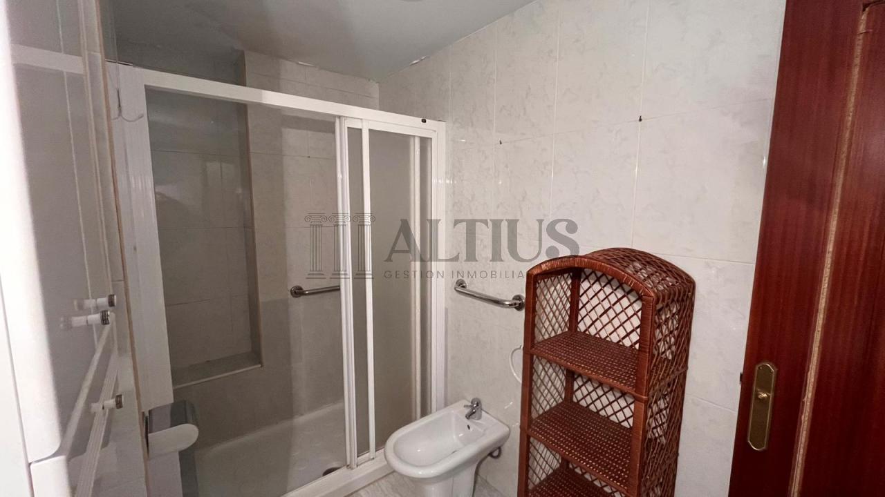 179085543353600170395_177607894930 Piso en alquiler- Av. Benito Vigo A estrada
