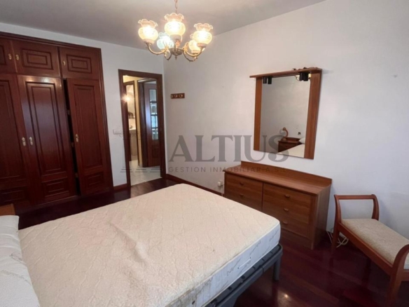 Piso en alquiler-  Av. Benito Vigo A estrada