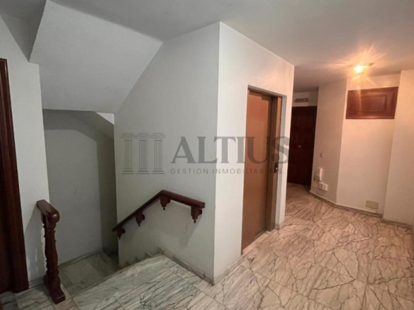 Piso en alquiler-  Av. Benito Vigo A estrada