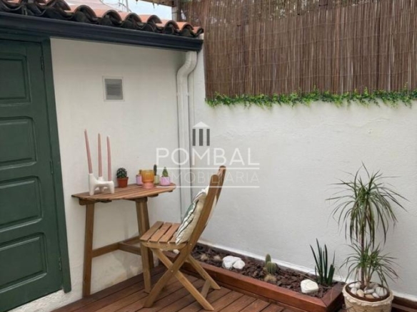 PISO REFORMADO CON TERRAZA CUBIERTA EN AVENIDA DE BUENOS AIRES