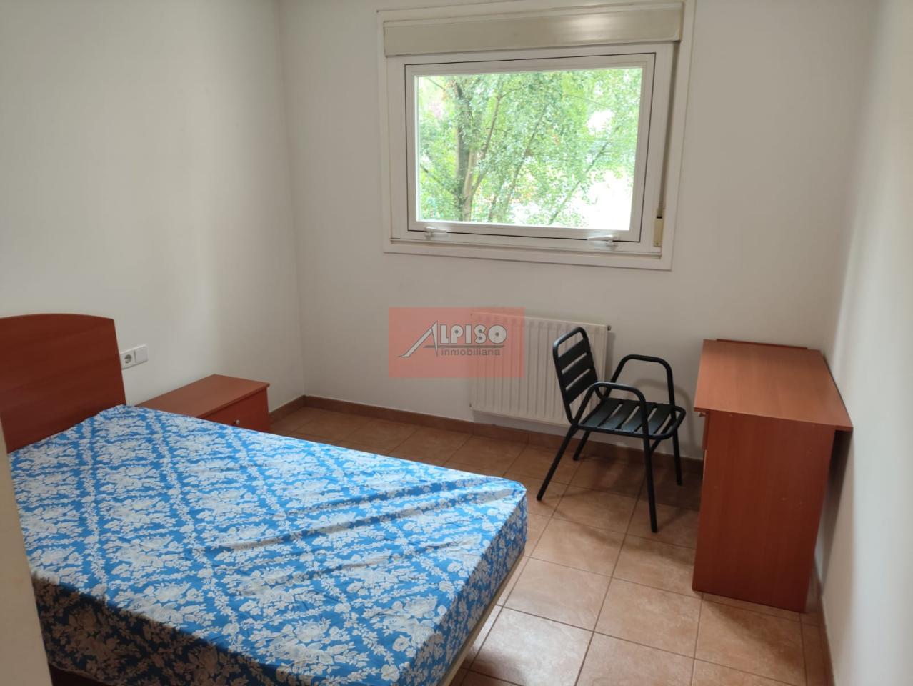 179092676831000161918_178758377956 Piso en Ourense