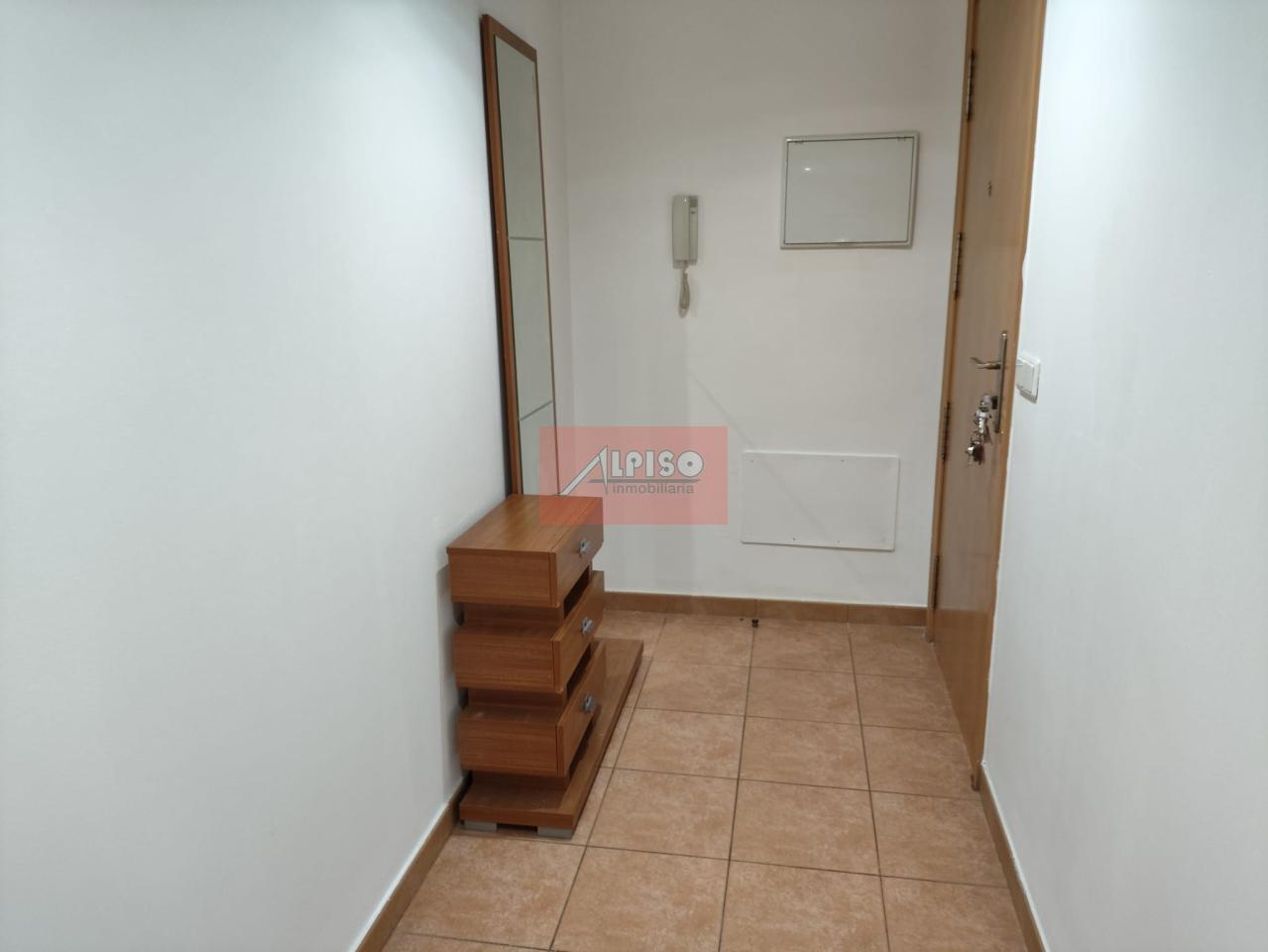 179092677677400161918_174300816172 Piso en Ourense