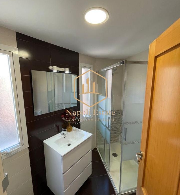 AMPLIO Y LUMINOSO PISO EN ALQUILER – OLLETAS, MÁLAGA