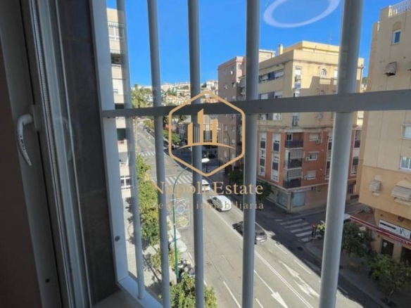 AMPLIO Y LUMINOSO PISO EN ALQUILER – OLLETAS, MÁLAGA