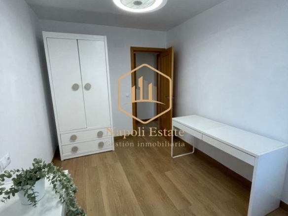 AMPLIO Y LUMINOSO PISO EN ALQUILER – OLLETAS, MÁLAGA