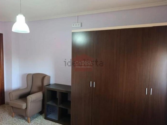 ALQUILER DE PISO, ZONA CAMPUS.REF:10662