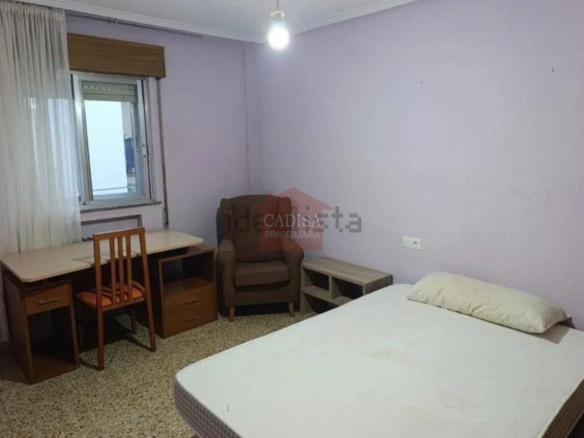ALQUILER DE PISO, ZONA CAMPUS.REF:10662