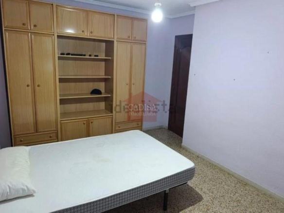 ALQUILER DE PISO, ZONA CAMPUS.REF:10662