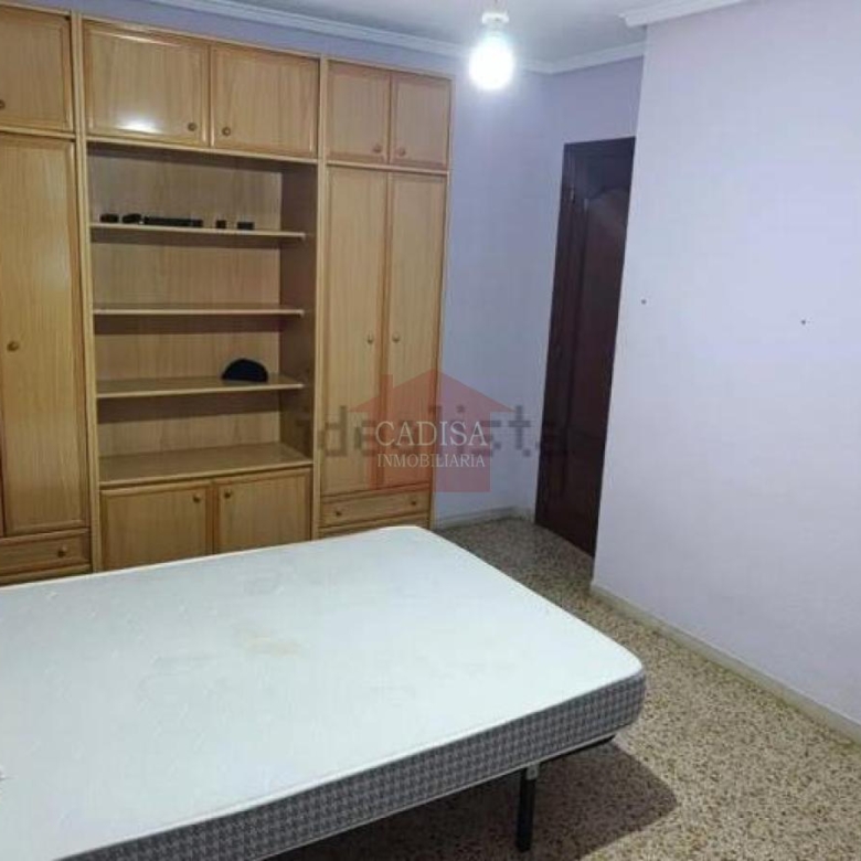 ALQUILER DE PISO, ZONA CAMPUS.REF:10662