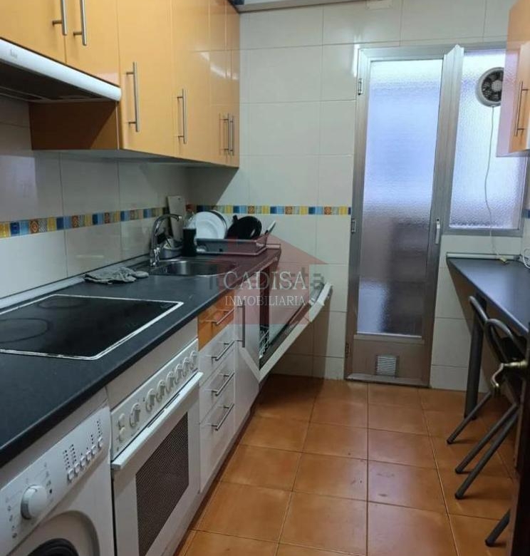 ALQUILER DE PISO, ZONA CAMPUS.REF:10662