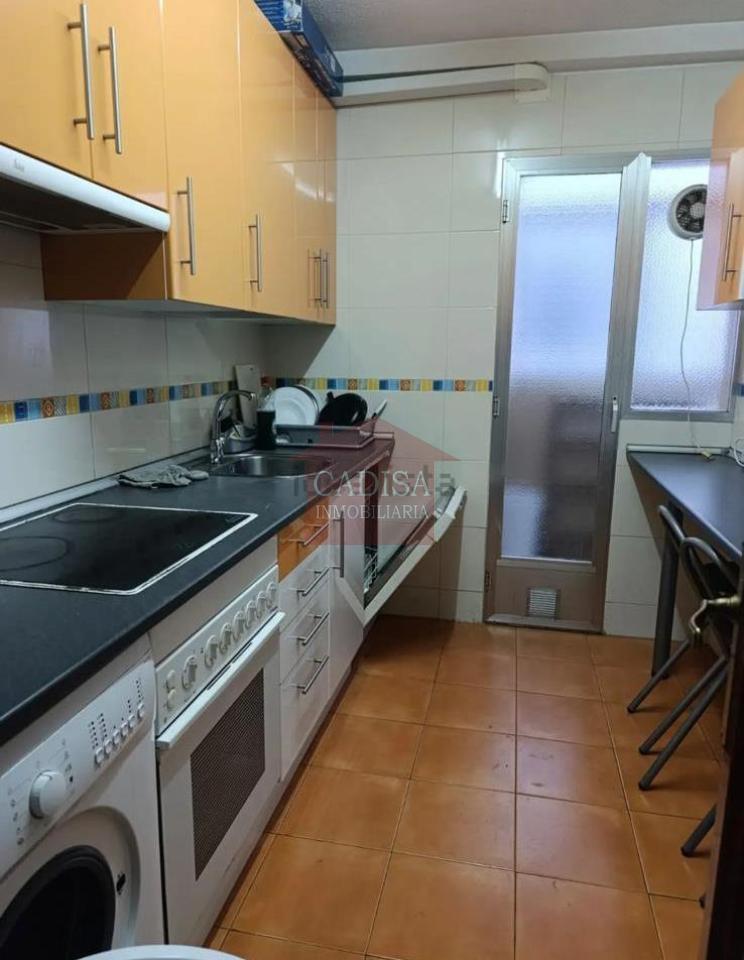 179118979565600173849_179118922181 ALQUILER DE PISO, ZONA CAMPUS.REF:10662