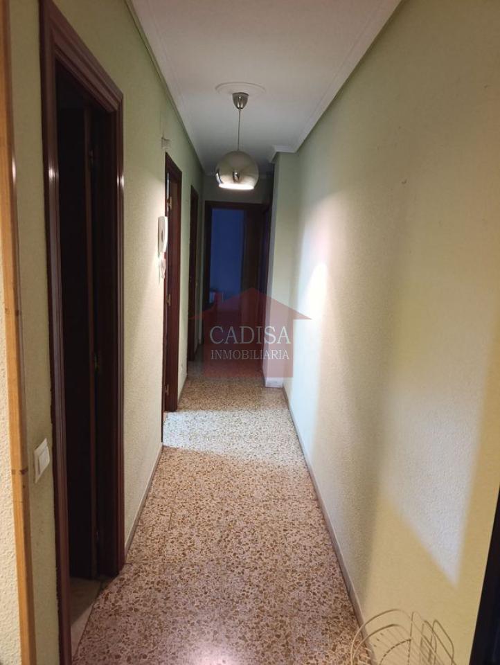 179118979580100173849_179118790037 ALQUILER DE PISO, ZONA CAMPUS.REF:10662