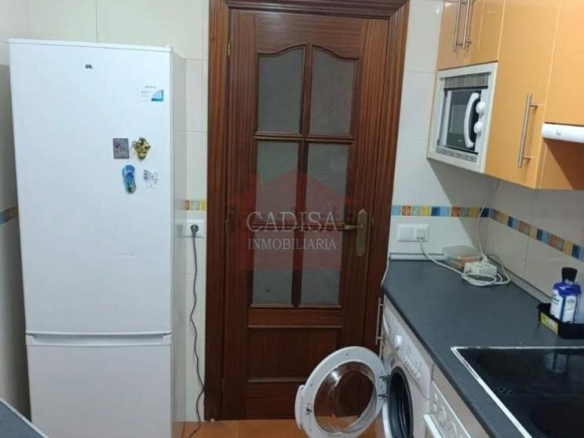 ALQUILER DE PISO, ZONA CAMPUS.REF:10662