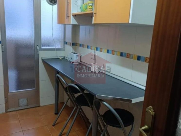ALQUILER DE PISO, ZONA CAMPUS.REF:10662