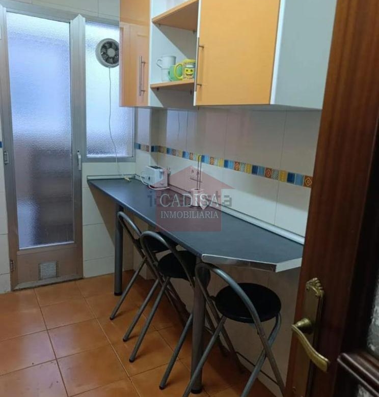 ALQUILER DE PISO, ZONA CAMPUS.REF:10662