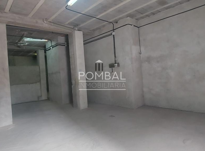 LOCAL EN ALQUILER EN RAMÓN PUGA – 290 M² PARA ALMACÉN