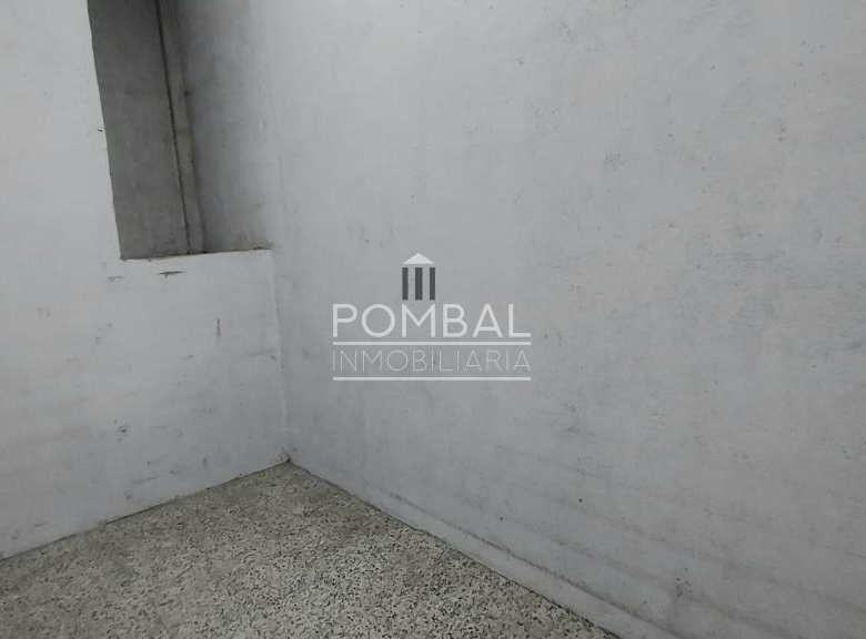 LOCAL EN ALQUILER EN RAMÓN PUGA – 290 M² PARA ALMACÉN