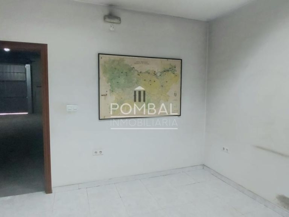 LOCAL EN ALQUILER EN RAMÓN PUGA – 290 M² PARA ALMACÉN
