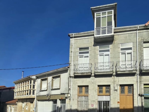 Casa Singular venta en Maceda.