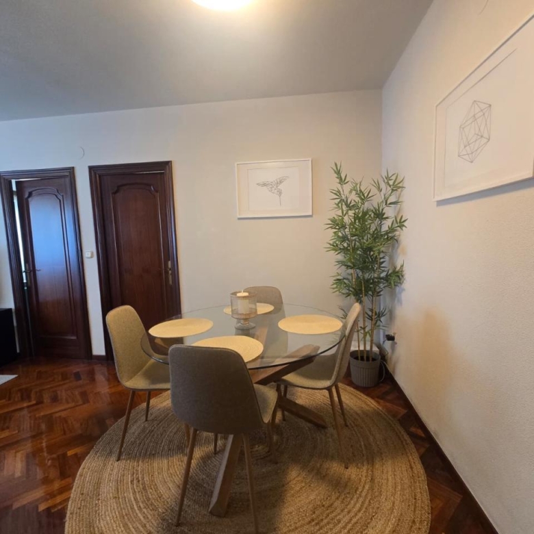 Habitacion con todos los servivios incluidos en el centro de Ourense