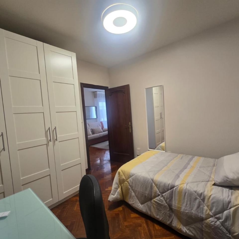 Habitacion con todos los servivios incluidos en el centro de Ourense