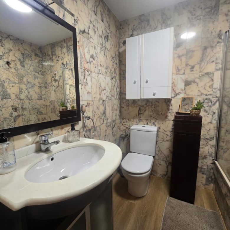 Habitacion con todos los servivios incluidos en el centro de Ourense