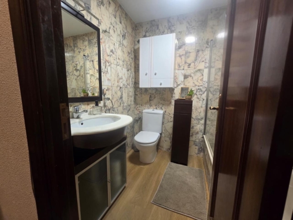 Habitacion con todos los servivios incluidos en el centro de Ourense