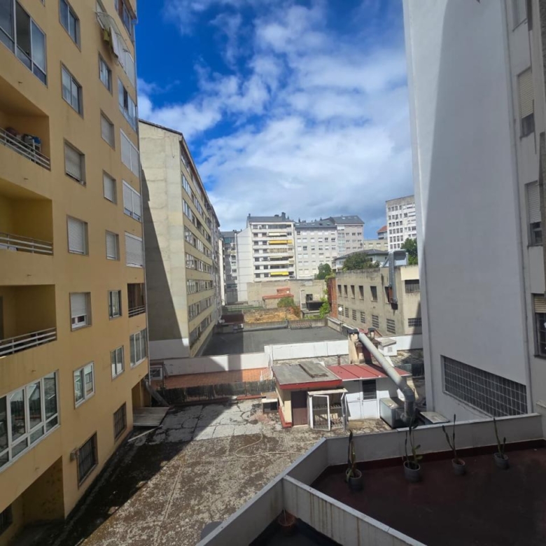 Habitacion con todos los servivios incluidos en el centro de Ourense