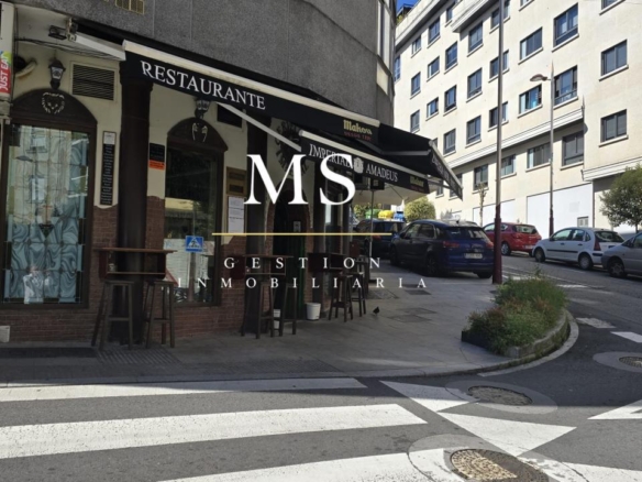 Traspaso  Restaurante/Cervecería Zona Pizarro,Vigo.
